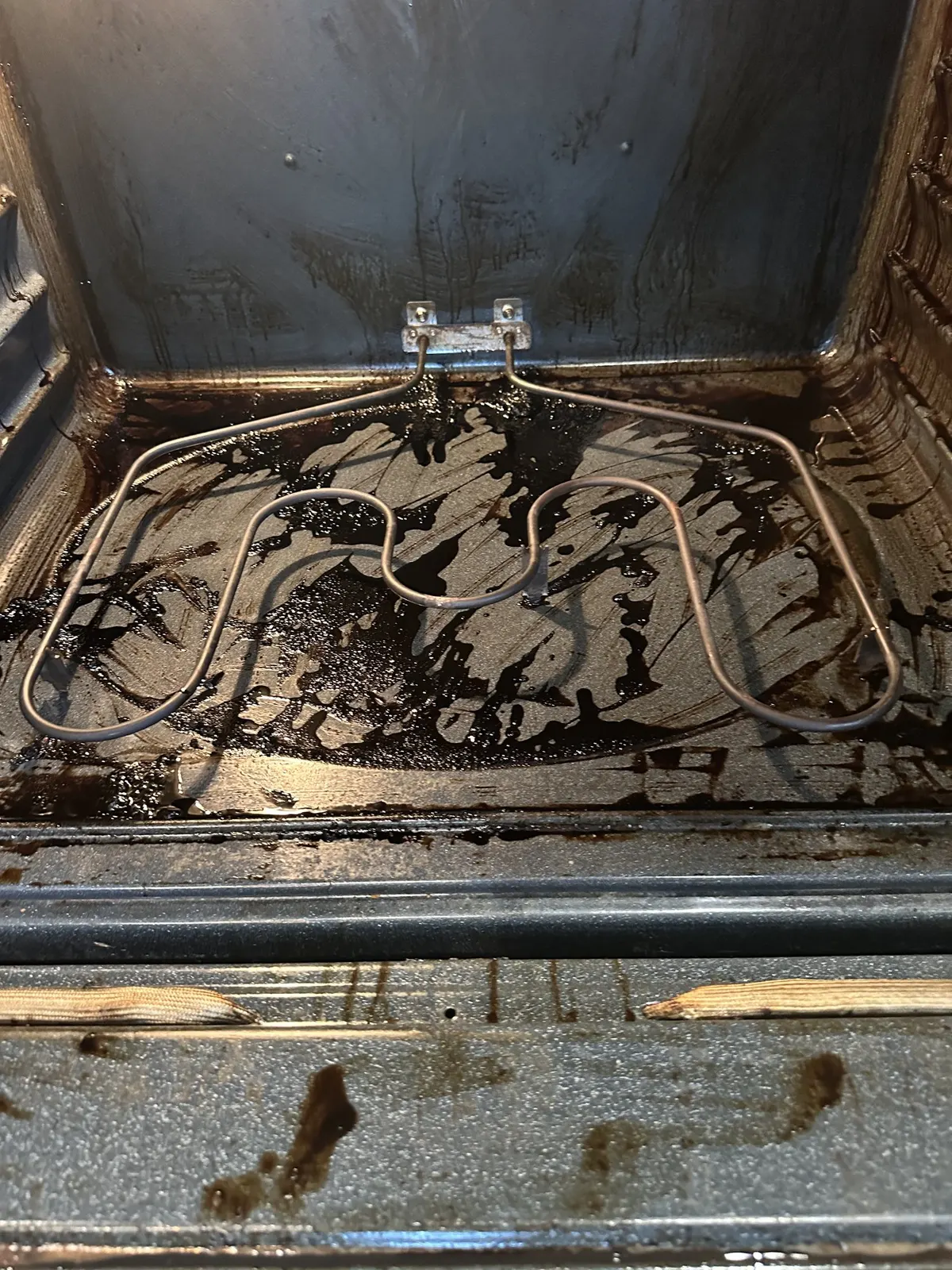 Oven, before cleaning
