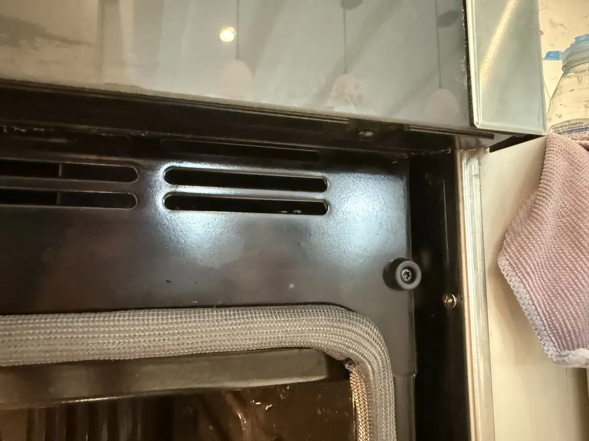 Oven door gasket, after cleaning