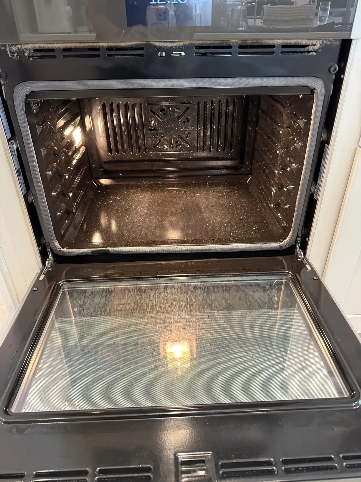 Wall oven, before cleaning