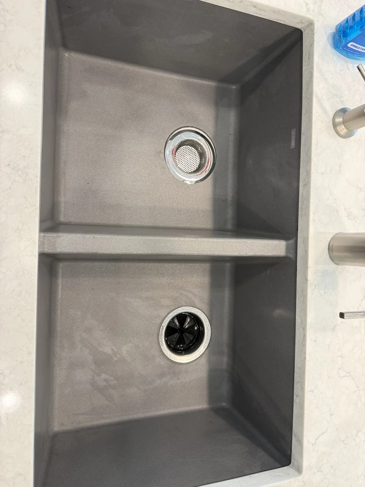 Kitchen sink, after cleaning